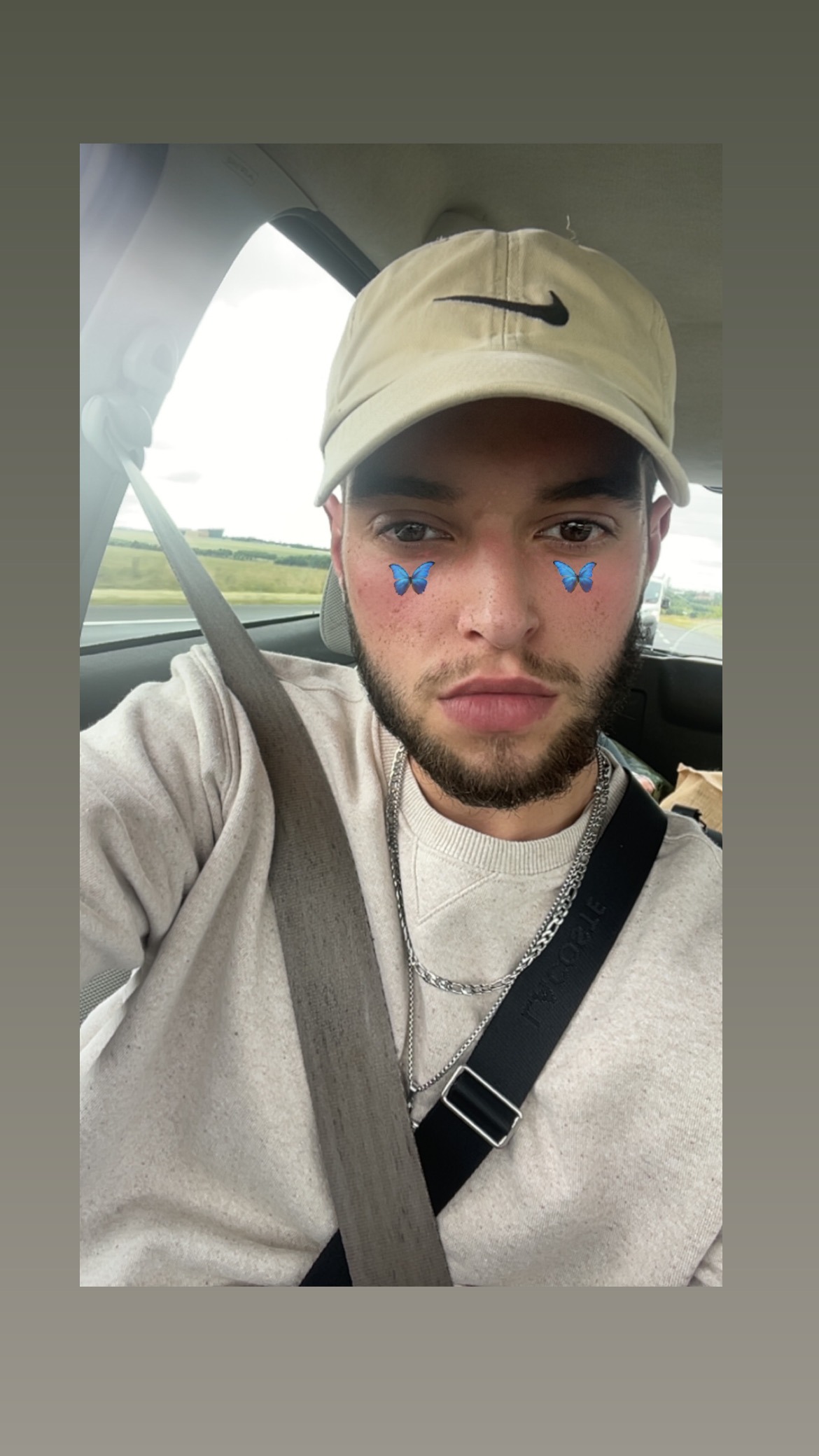 Profilo di Pierre-bernard